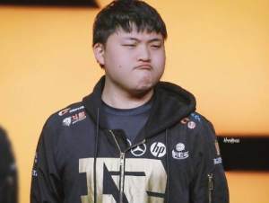 乌兹永远滴神表情包高清免费完整版分享图片2